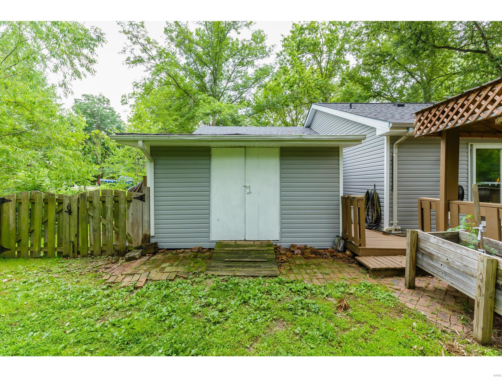 Country Lane Woods First Add - Residential