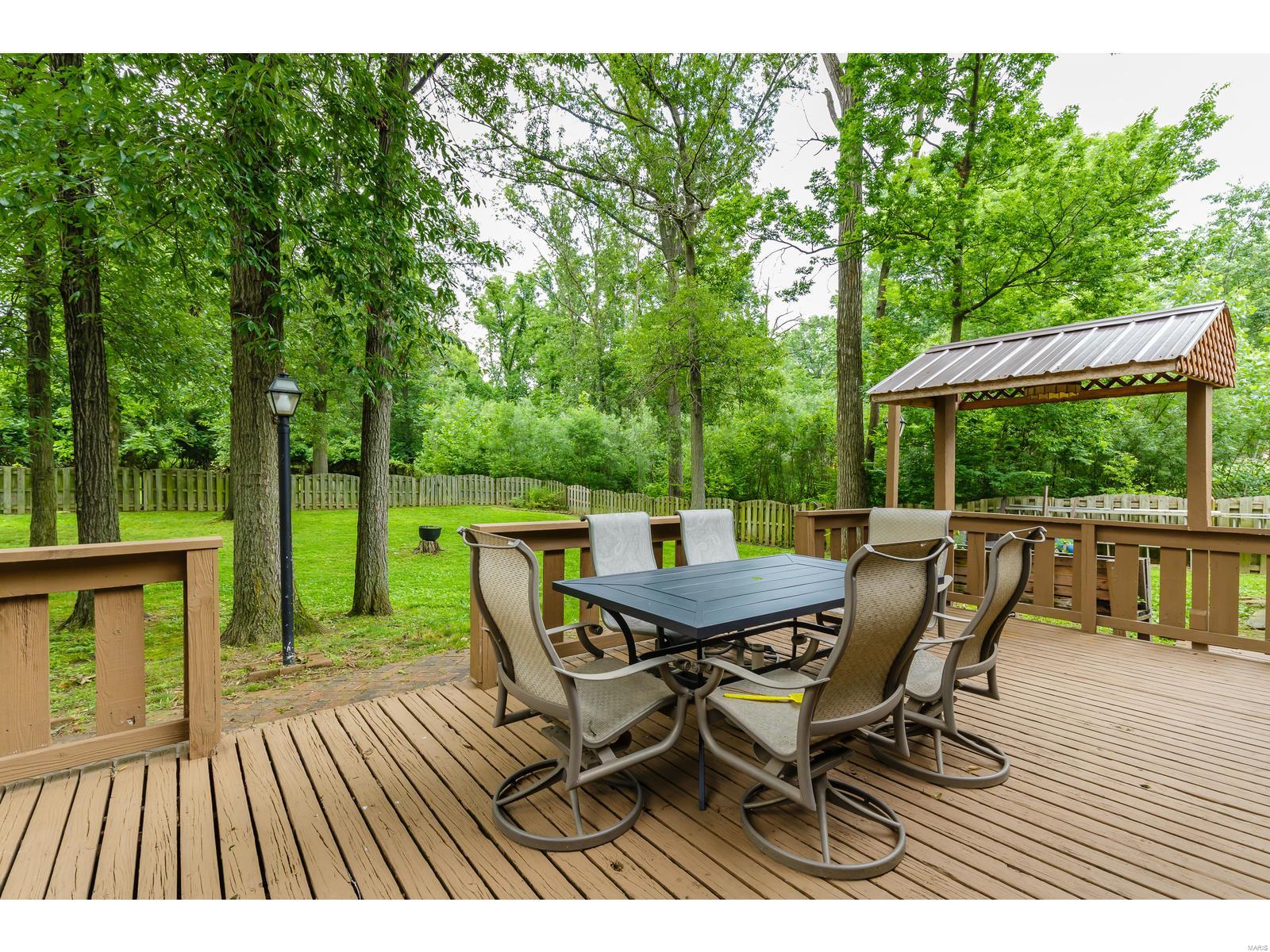 Country Lane Woods First Add - Residential