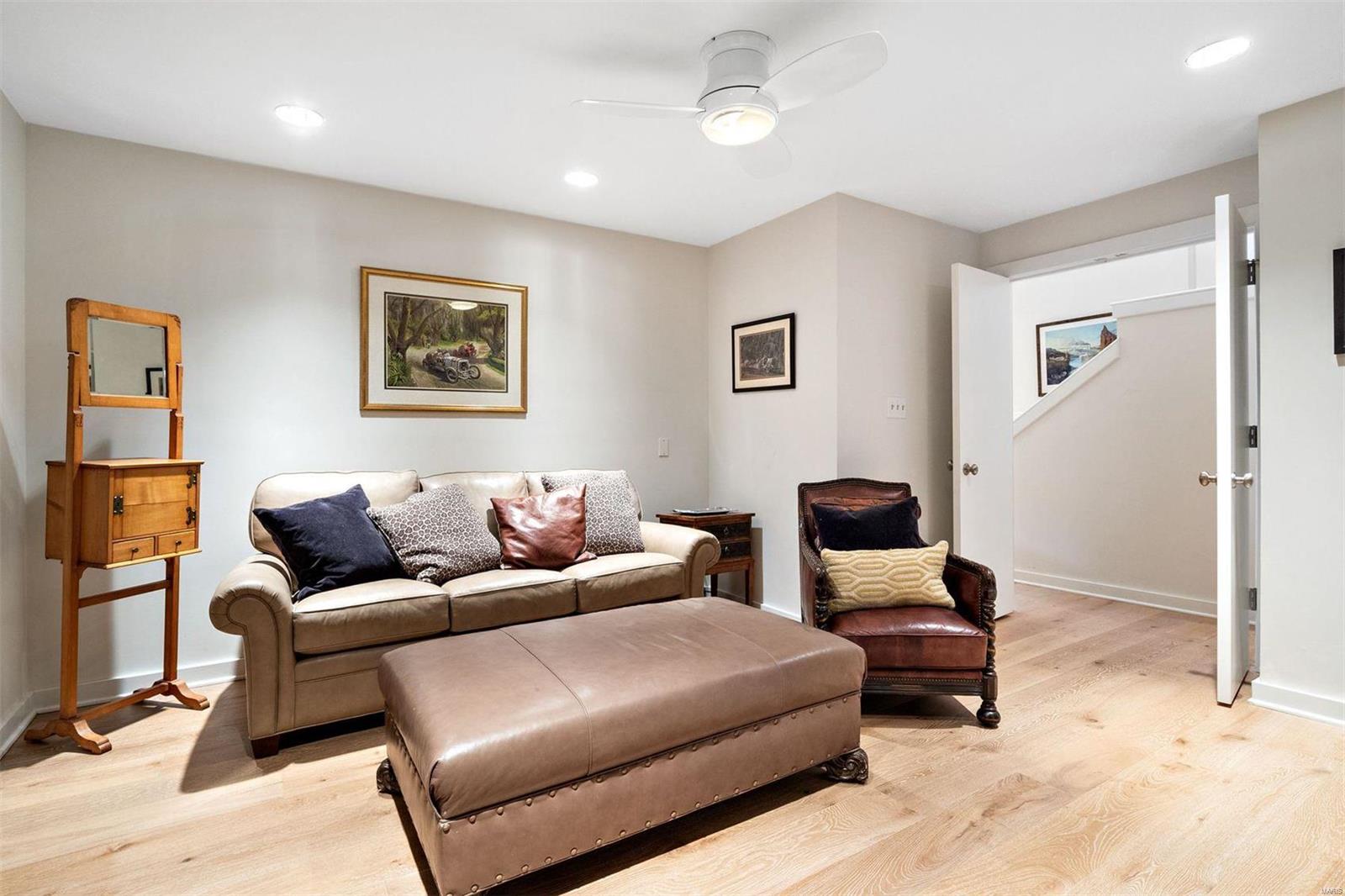 Central Pointe Condo - Residential