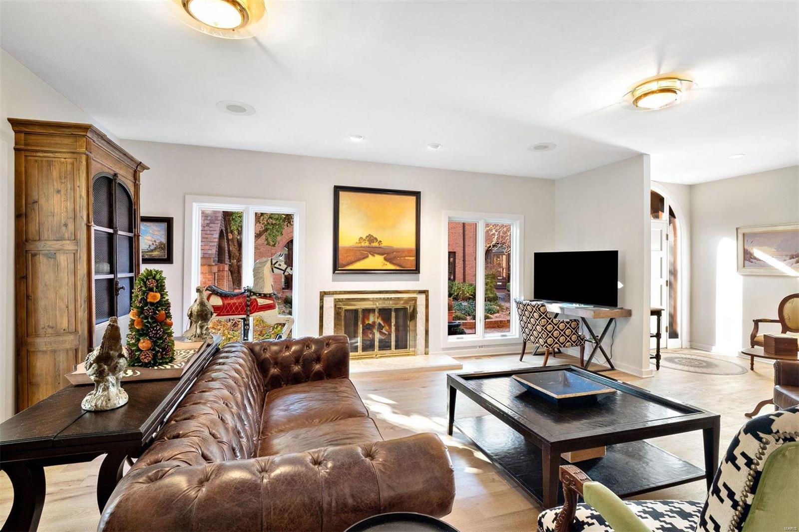 Central Pointe Condo - Residential