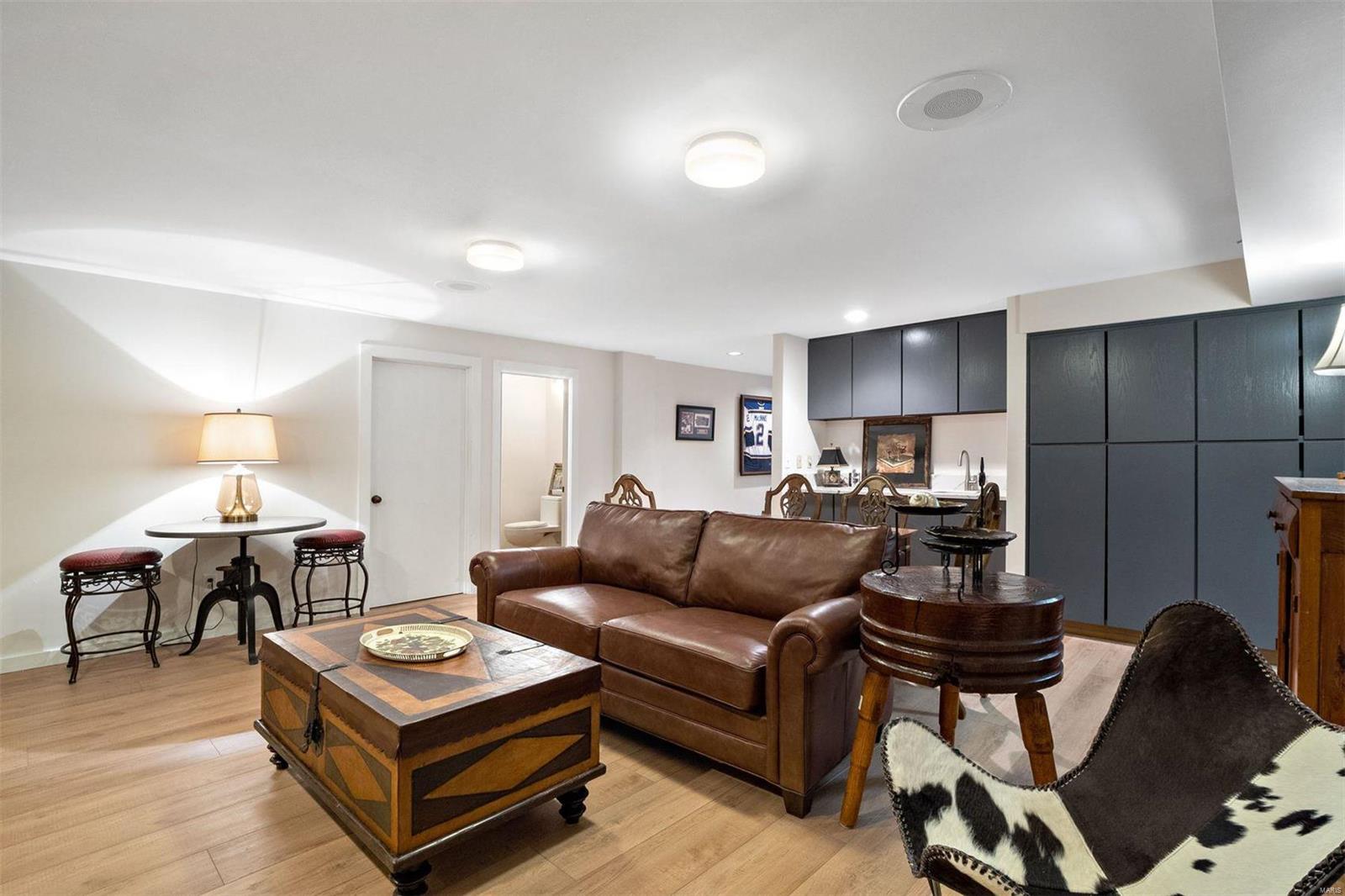 Central Pointe Condo - Residential