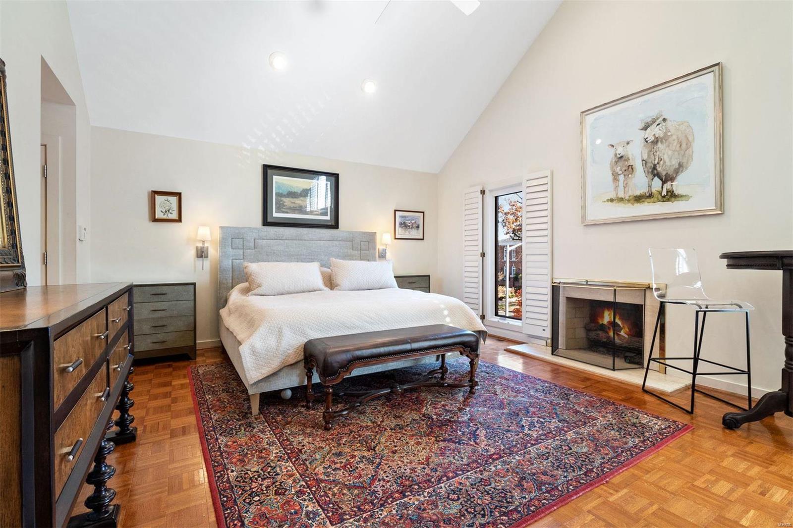 Central Pointe Condo - Residential