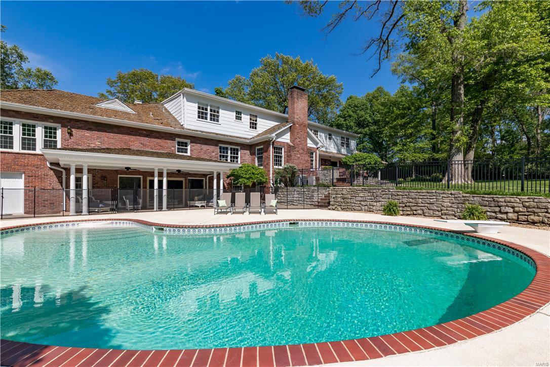 Log Cabin Estates Lts 3 Thru 7 Amd - Residential