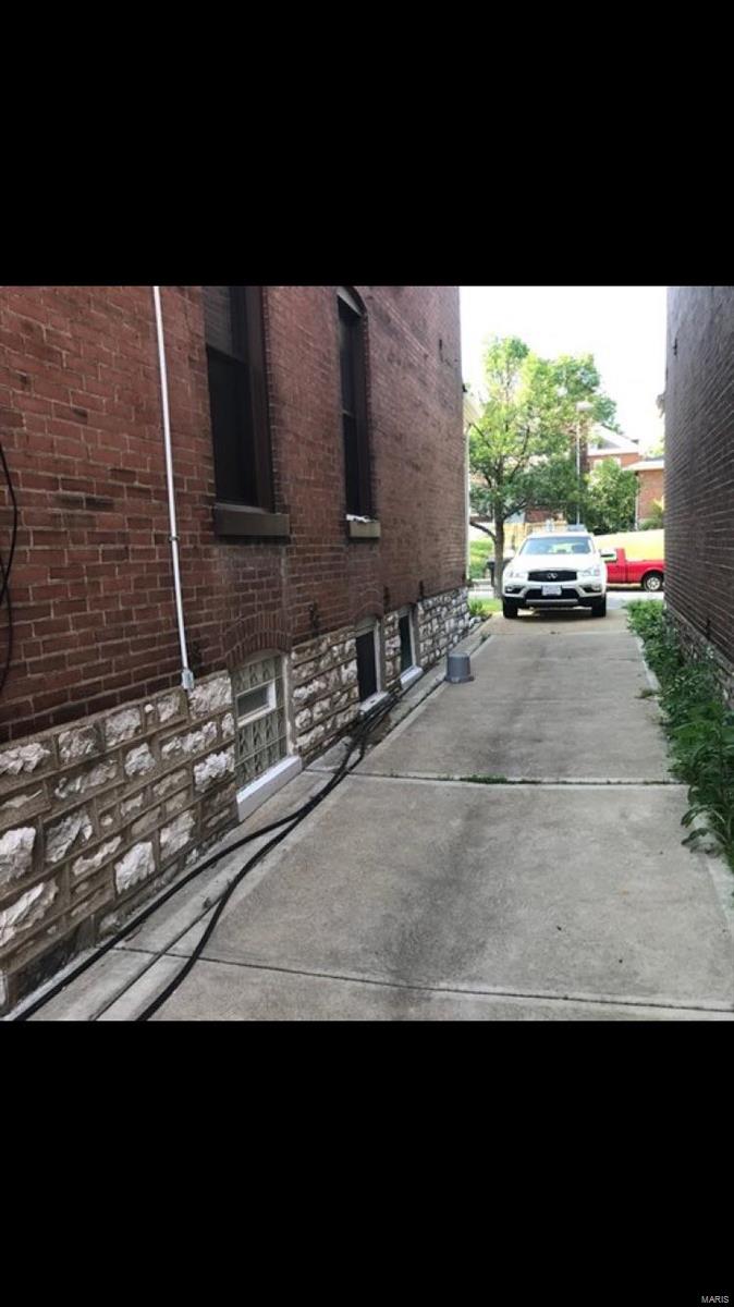 Gratiot Add - Residential Income