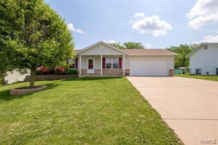 You'll Love this stunning updated 3 bed/2 bath, it is just what you have been looking for. From the location that is close to schools, shopping & parks to the updated features and gorgeous new bathroom. You will love walking out to your beautifully landscaped fenced backyard with the large patio that is perfect for family BBQ's or entertaining quest at your summer cookout. This home won't last long! Why are you still reading? Call today to set up your private showing.