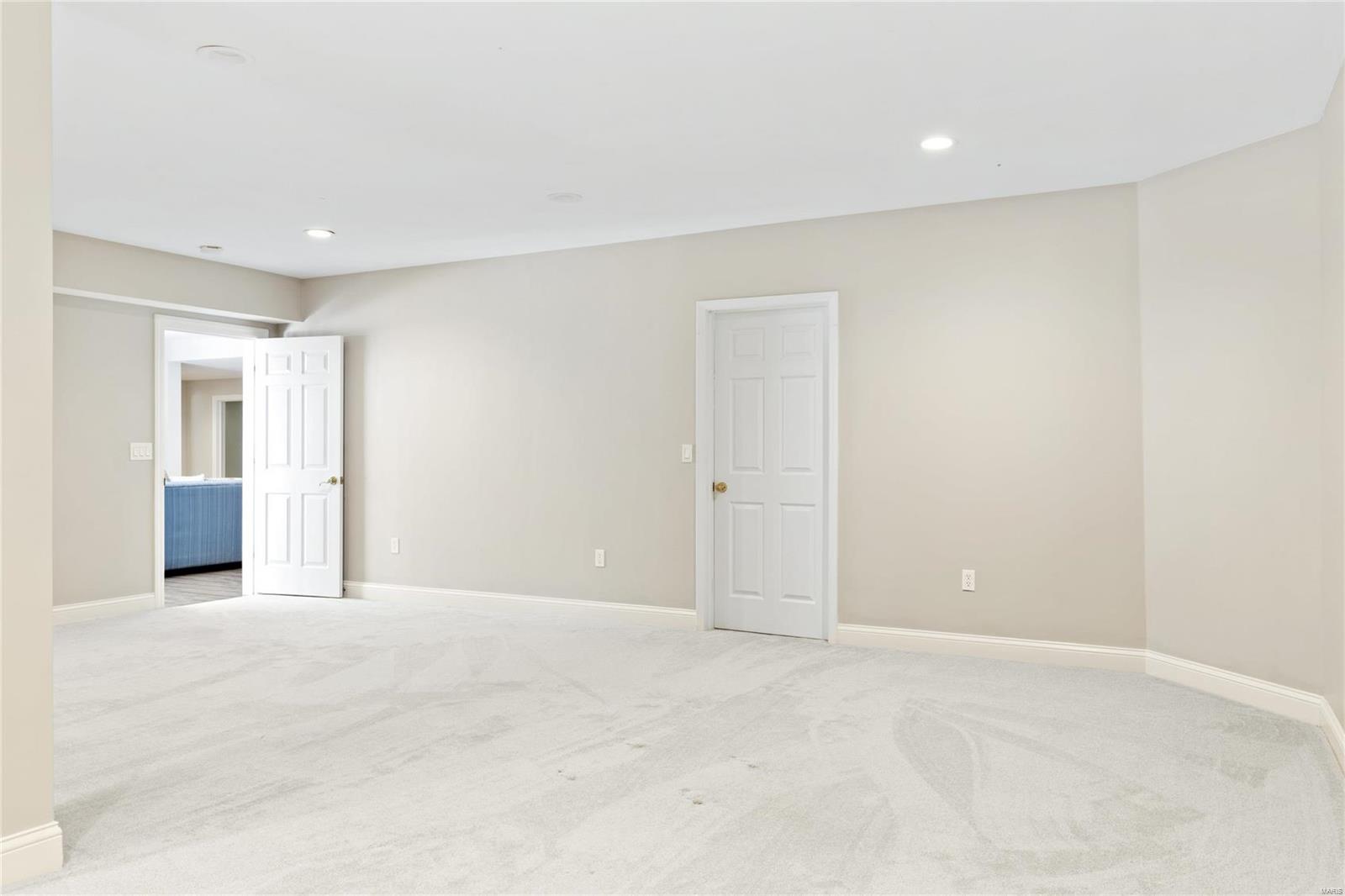 Topping Pointe Estates - Residential