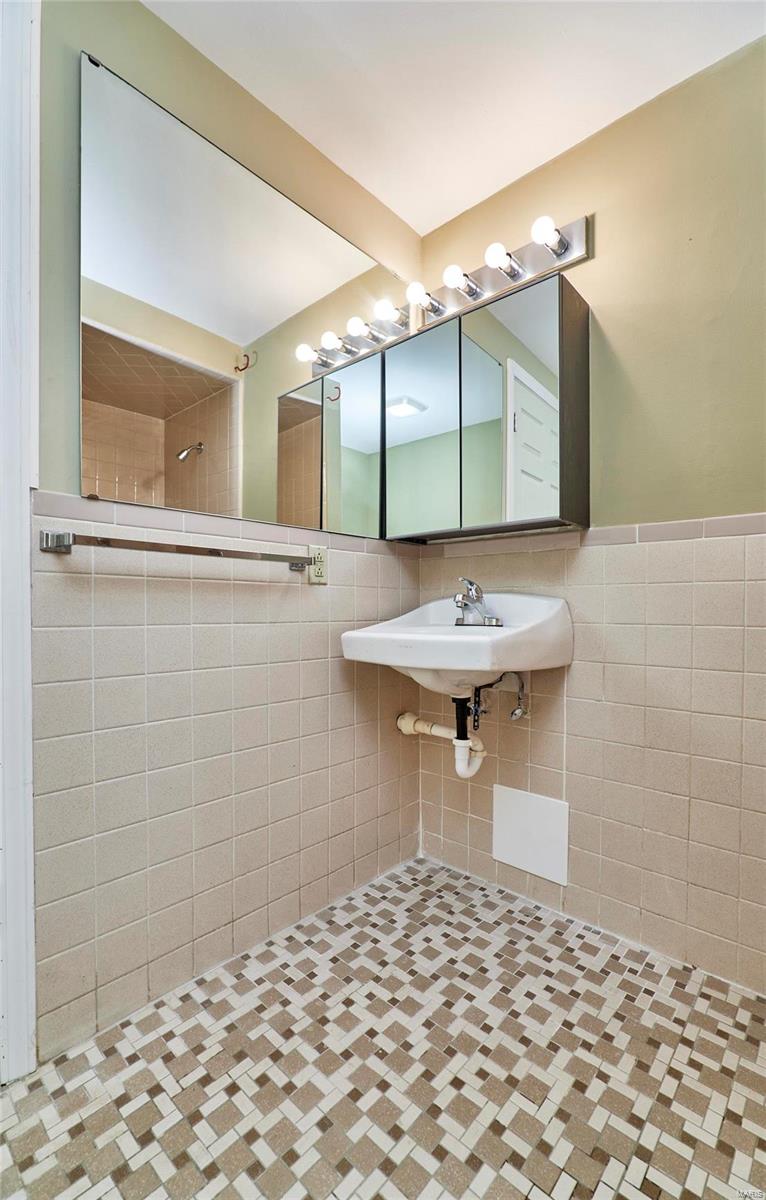 Carmel Woods Estates - Residential