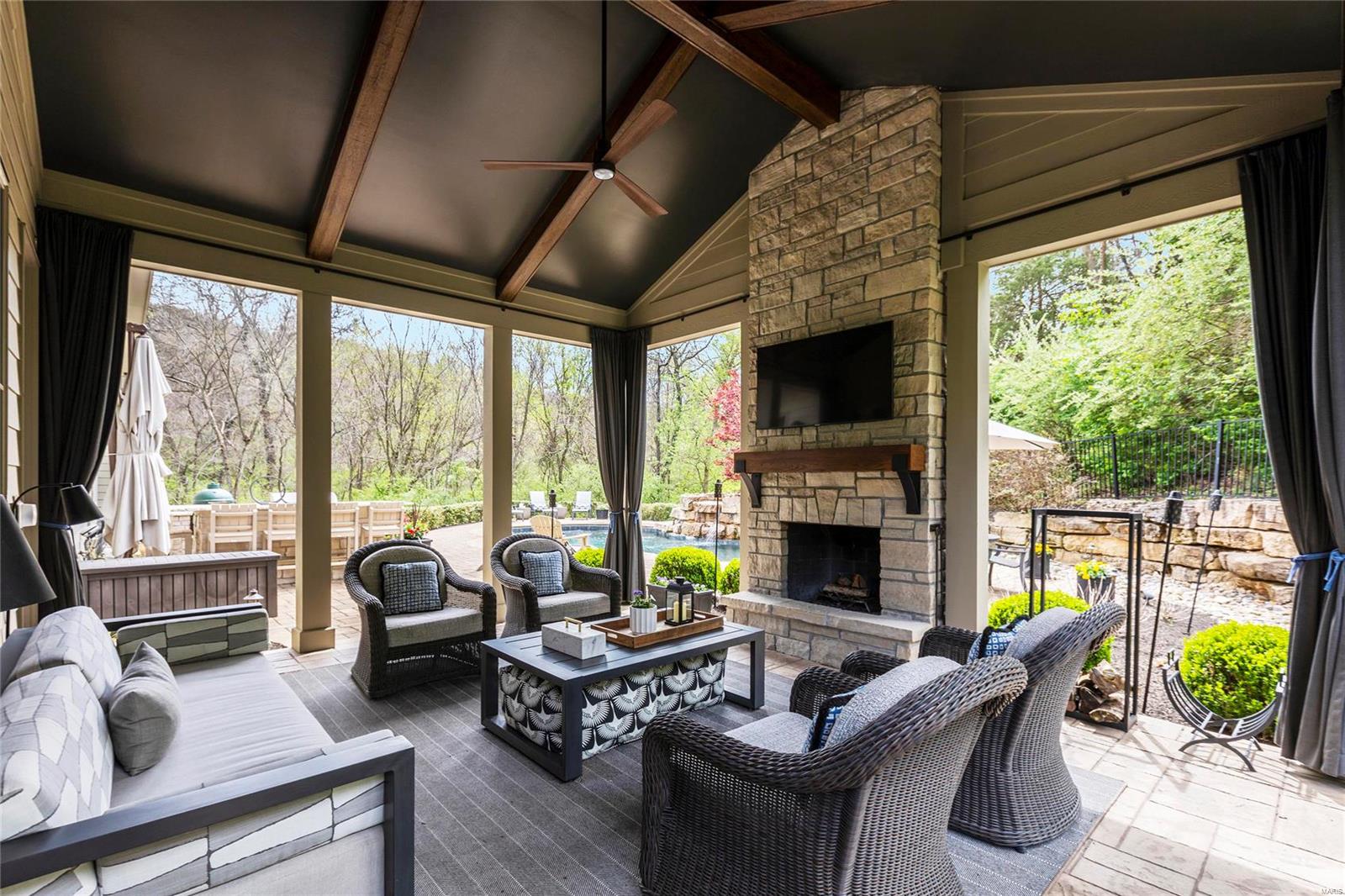 Shepard Oaks - Residential