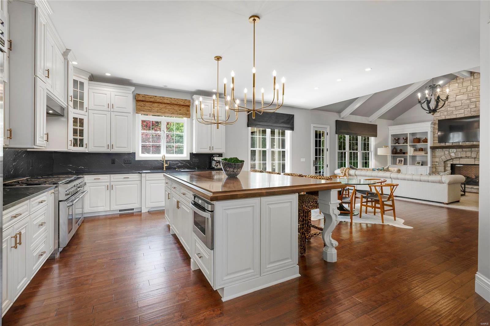 Shepard Oaks - Residential