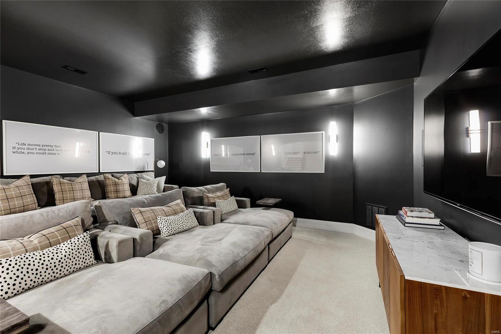 Shepard Oaks - Residential