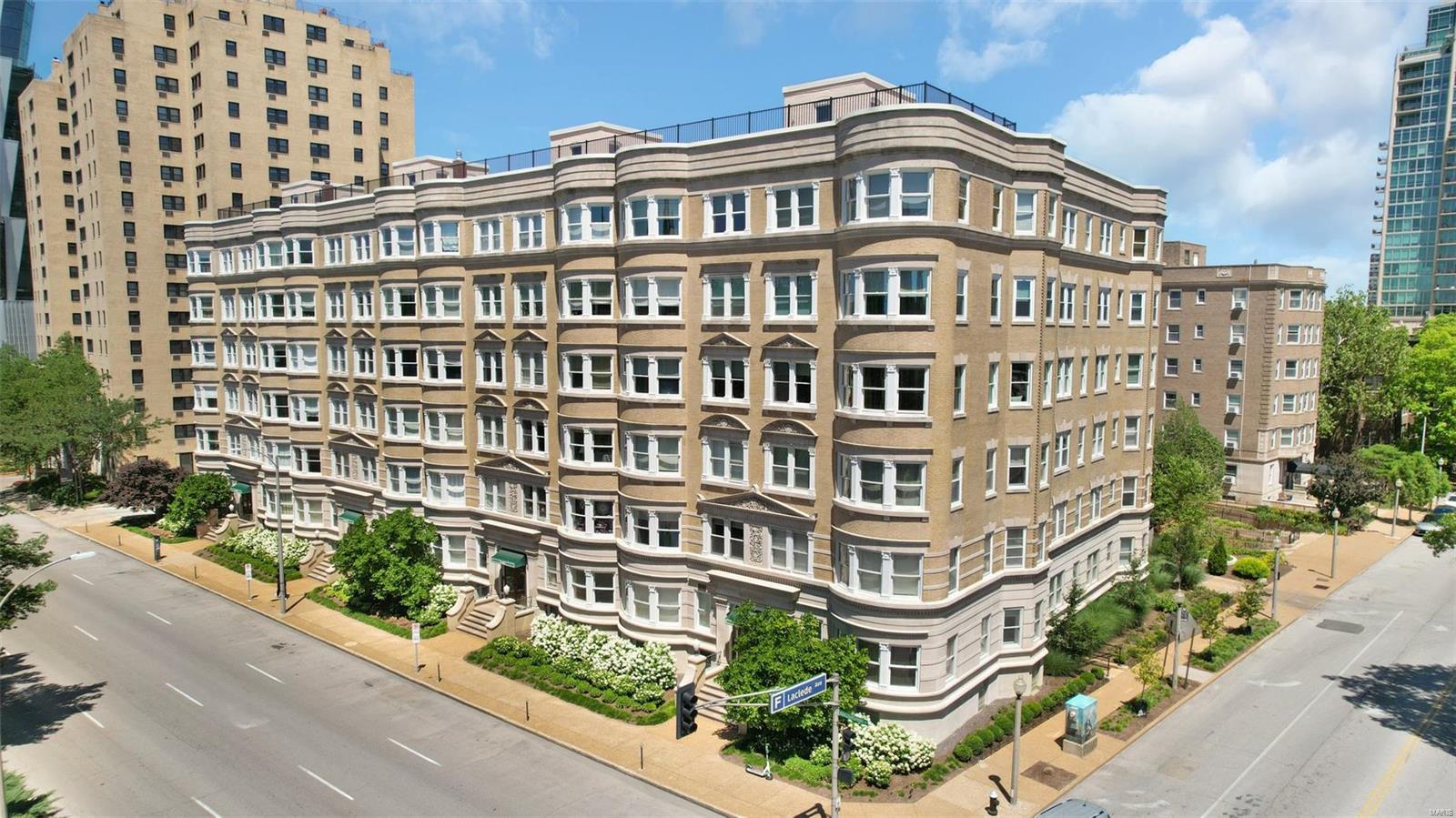 4 N Kingshighway Boulevard 4D