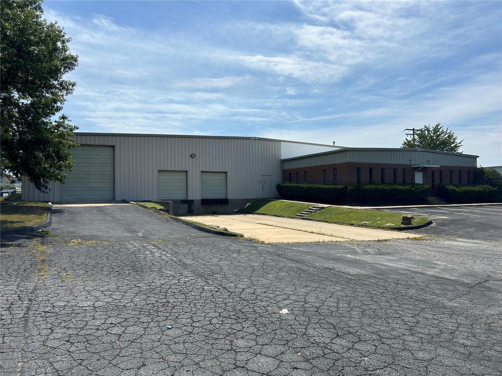 North Central Ind Park - Commercial Sale