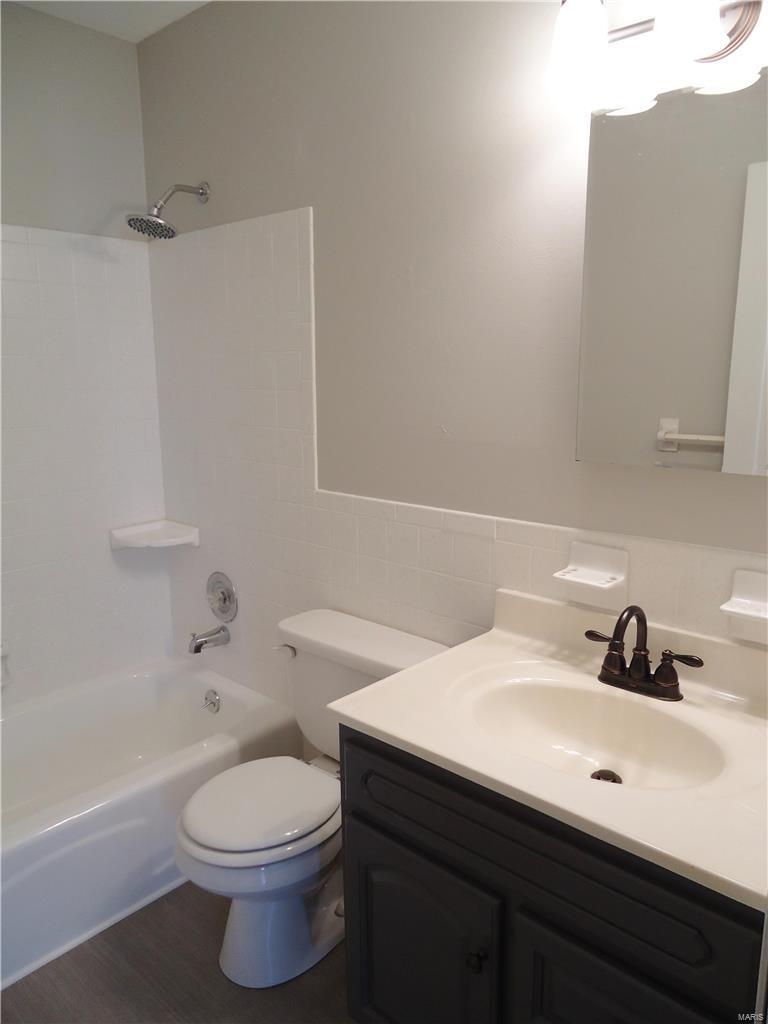 Country Hill Estate - Residential