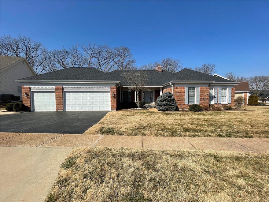 Exceptional home with a breathtaking view in one of Chesterfields premier neighborhoods! This atrium ranch w/ an open floor plan has it all! 4BR/3.5BA exudes over 4000sf backing to the woods. Kitchen w/ granite, wall oven, elec. cooktop, island, planning desk & 2 pantry's. Adjoining bayed window brkfst rm expands into hearth rm lined w/ wndws + access to newer composite upper deck. Elegant DR is accented w/ crown molding & bay window.  Master suite features His/Hers W/I closets & mst bth w/ dbl vanity, soaking tub & sep Onyx shower. Two over-sized BR's share full hall bth. Discover an impressive W/O fin LL w/ full length comp deck complete with family rm, wet bar, wood-burning F/P, office/rec rm with pool table, BR & full bth. 3 car garage, MF laundry, plantation shutters and new roof. Great curb appeal, Rockwood School District, close to Chesterfield Valley & highways. Residing in the heart of Chesterfield & sits on almost a half acre, makes this a very special place to call yours! Additional Rooms: Mud Room