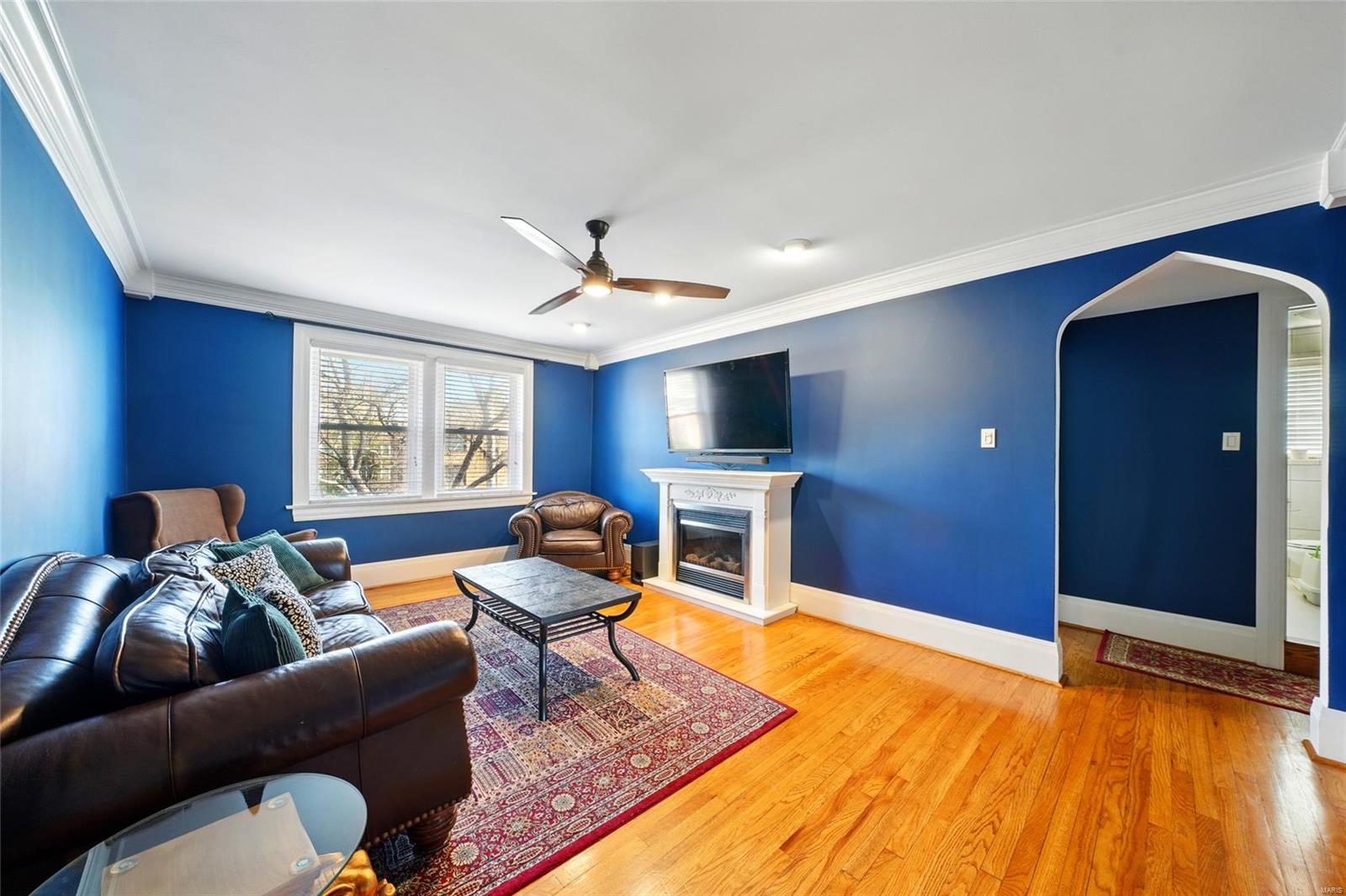 7570 Byron Place 3E