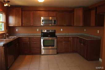 Terric Manor 02 - Residential