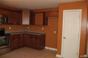 Terric Manor 02 - Residential