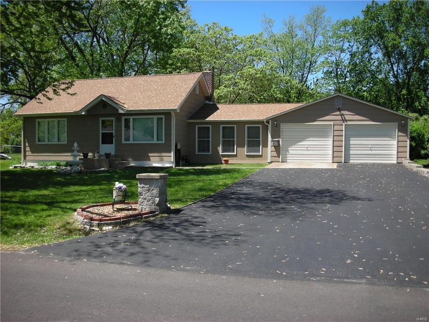 Newly remodeled cozy home! Newer kitchen, freshly painted throughout! Open floor plan with huge Front room leading to a private 1/2 acre lot with awesome, beautiful built in  pool! HUGE over-sized two car garage. Flowing floor plan! Yard is surrounded by trees.  Private and fenced!