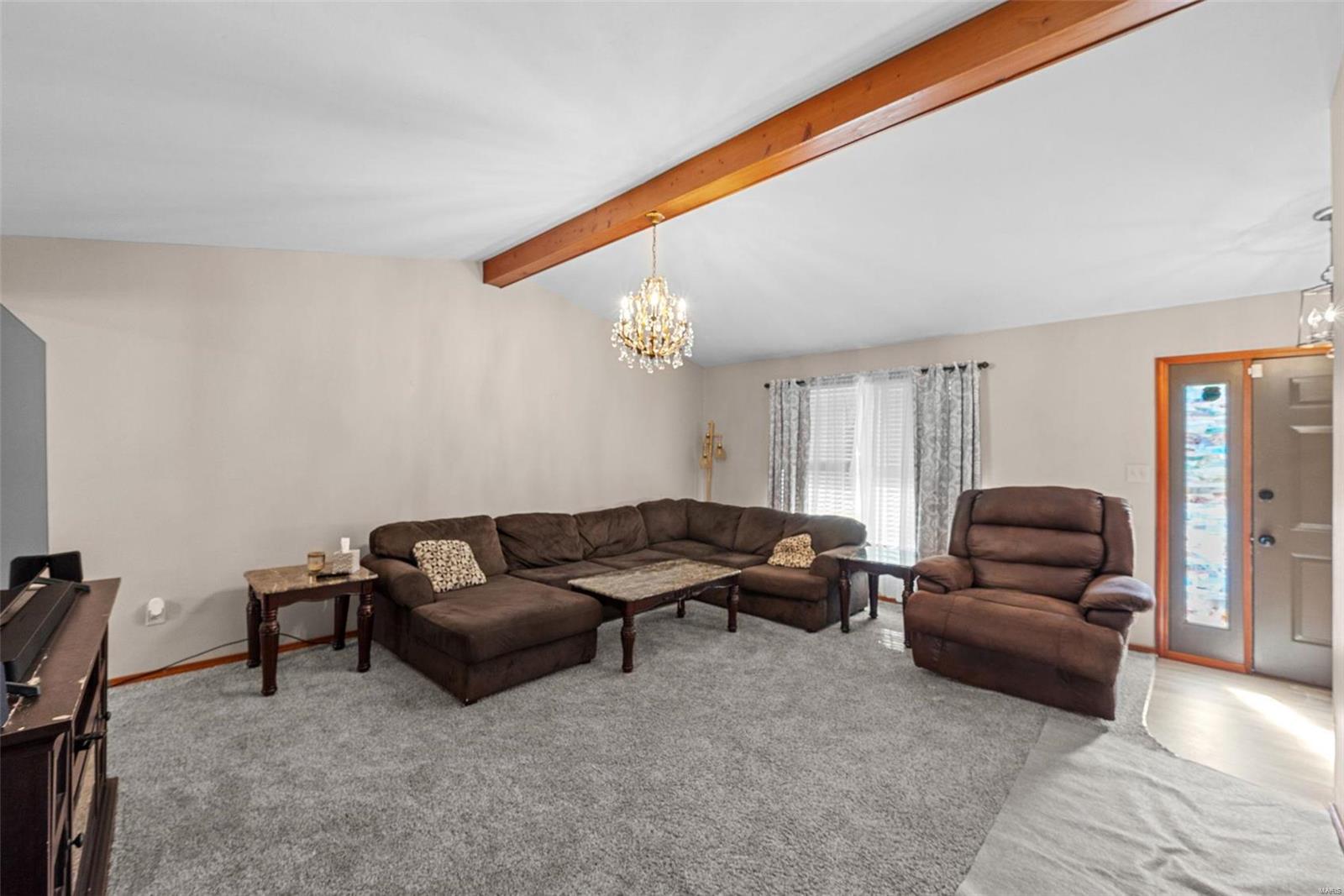 Florissant, Missouri 63033, United States, 3 Bedrooms Bedrooms, ,3 BathroomsBathrooms,Residential,Active,19231