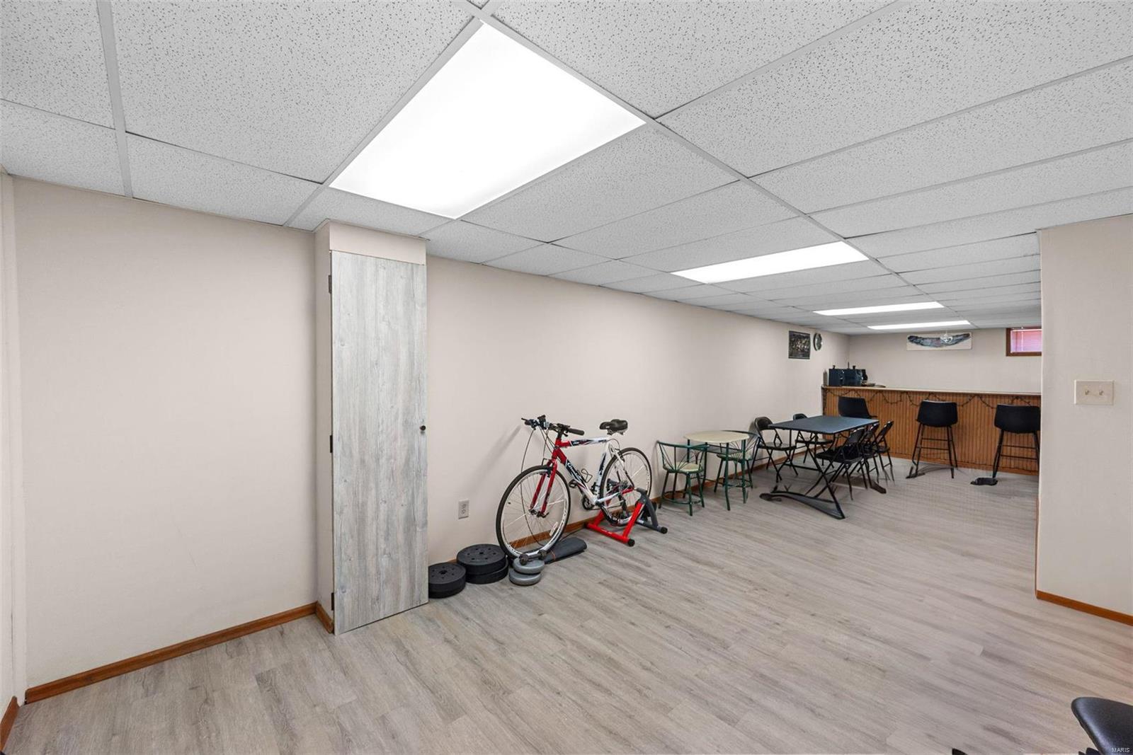 Florissant, Missouri 63033, United States, 3 Bedrooms Bedrooms, ,3 BathroomsBathrooms,Residential,Active,19231