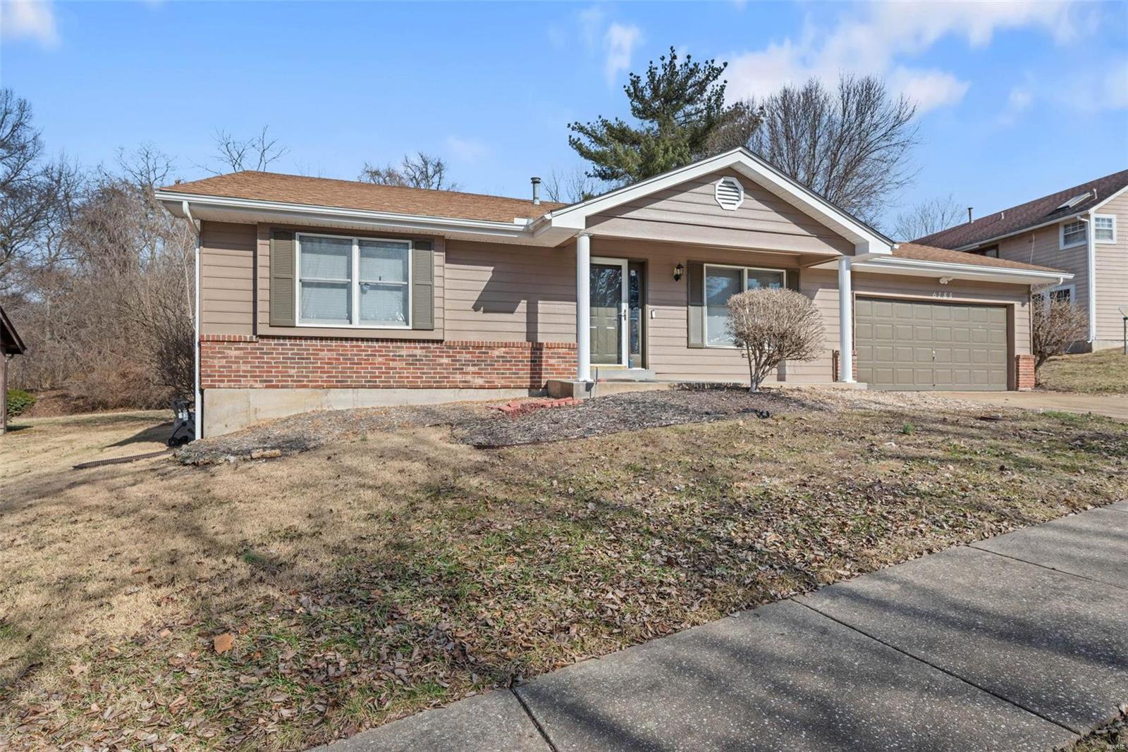 Florissant, Missouri 63033, United States, 3 Bedrooms Bedrooms, ,3 BathroomsBathrooms,Residential,Active,19231