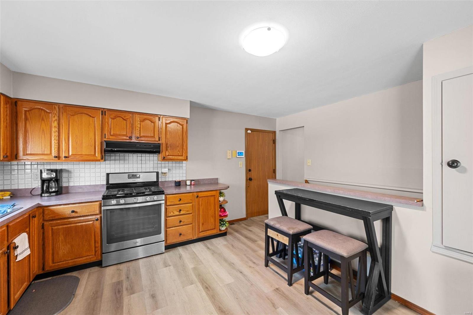 Florissant, Missouri 63033, United States, 3 Bedrooms Bedrooms, ,3 BathroomsBathrooms,Residential,Active,19231