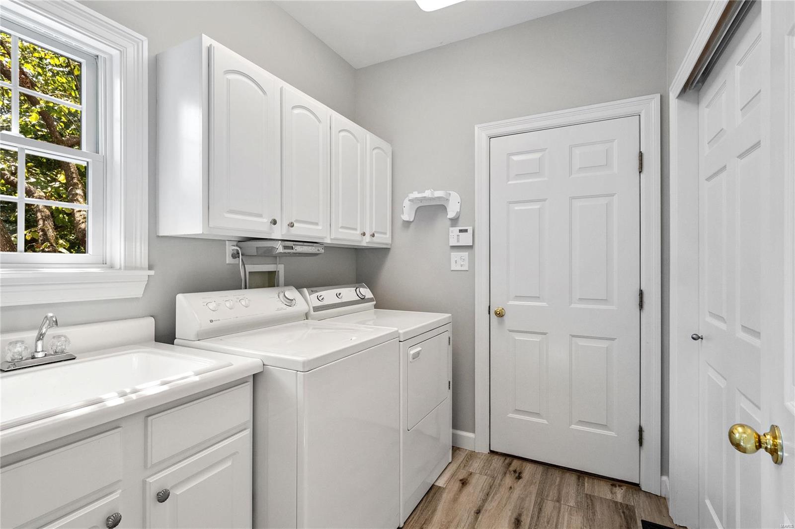 Bartizan Point Estates - Residential