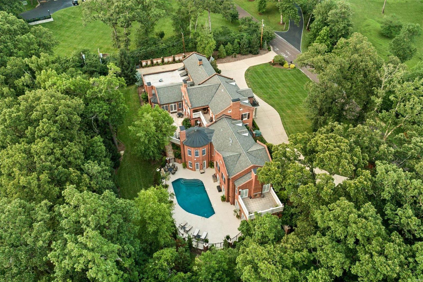 New St Louis Country Club - Residential
