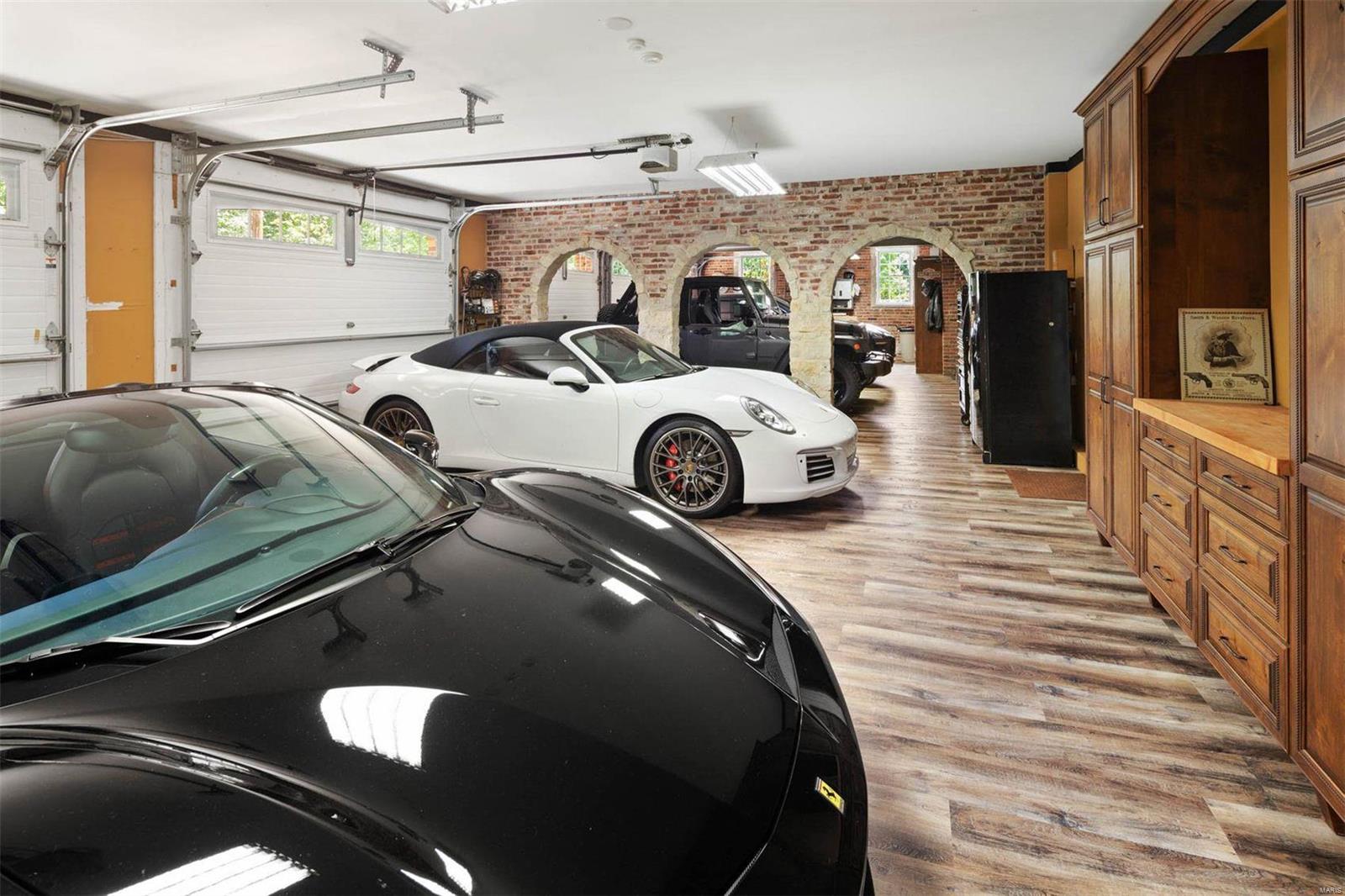 New St Louis Country Club - Residential