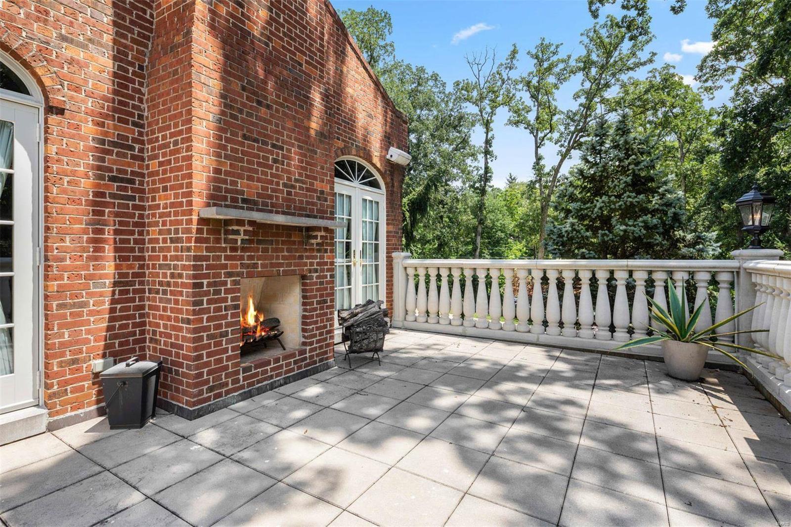 New St Louis Country Club - Residential