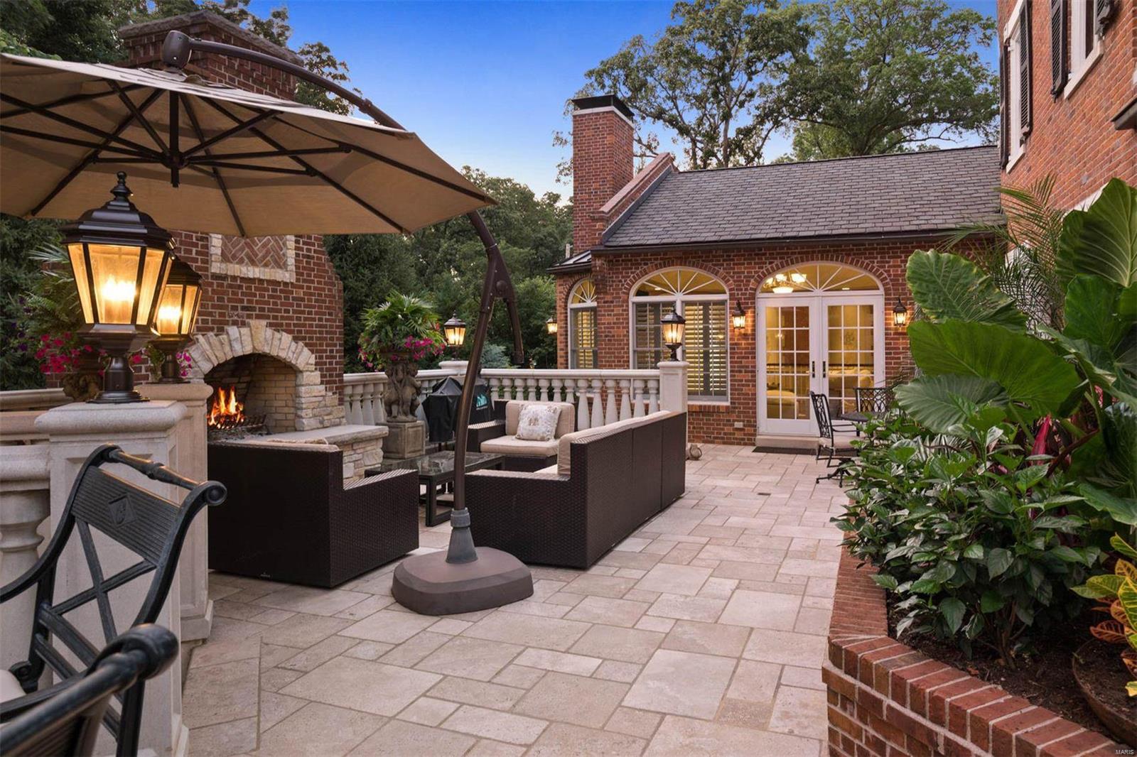 New St Louis Country Club - Residential