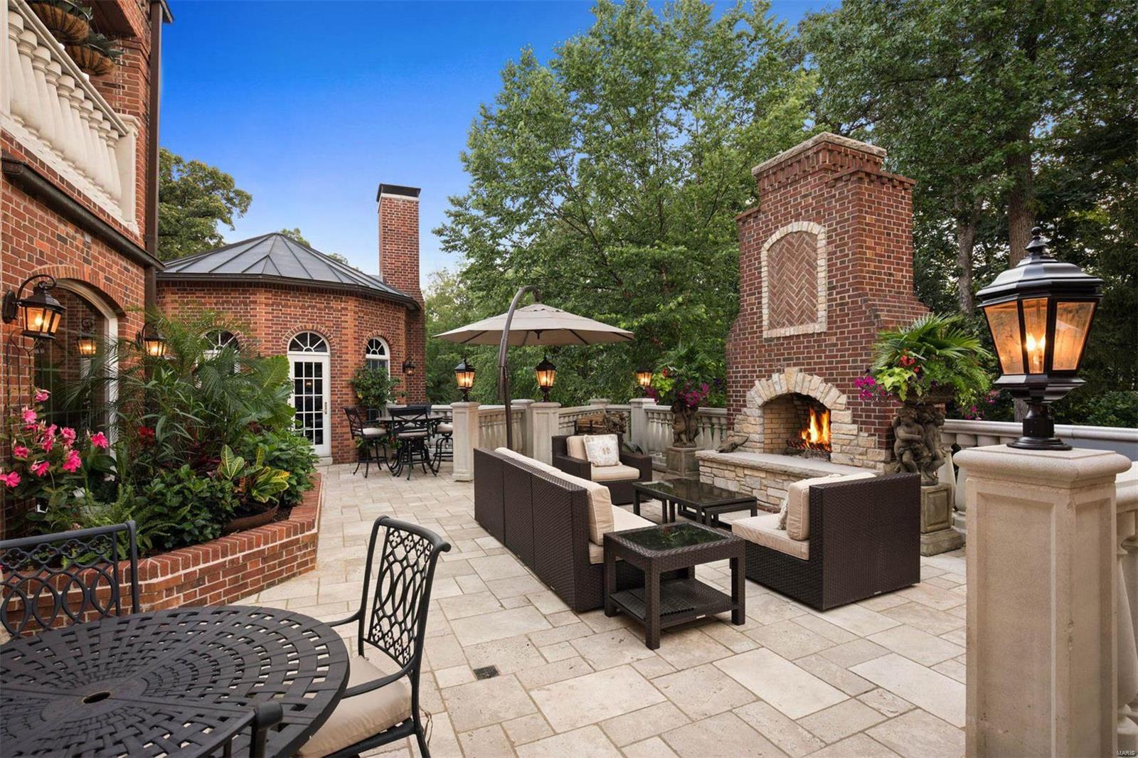 New St Louis Country Club - Residential