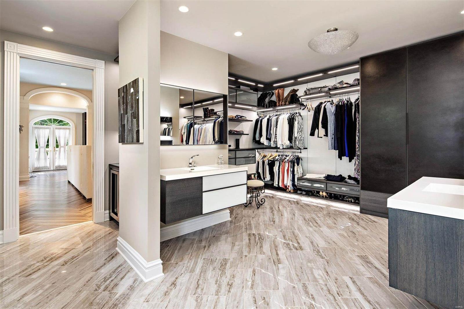 New St Louis Country Club - Residential