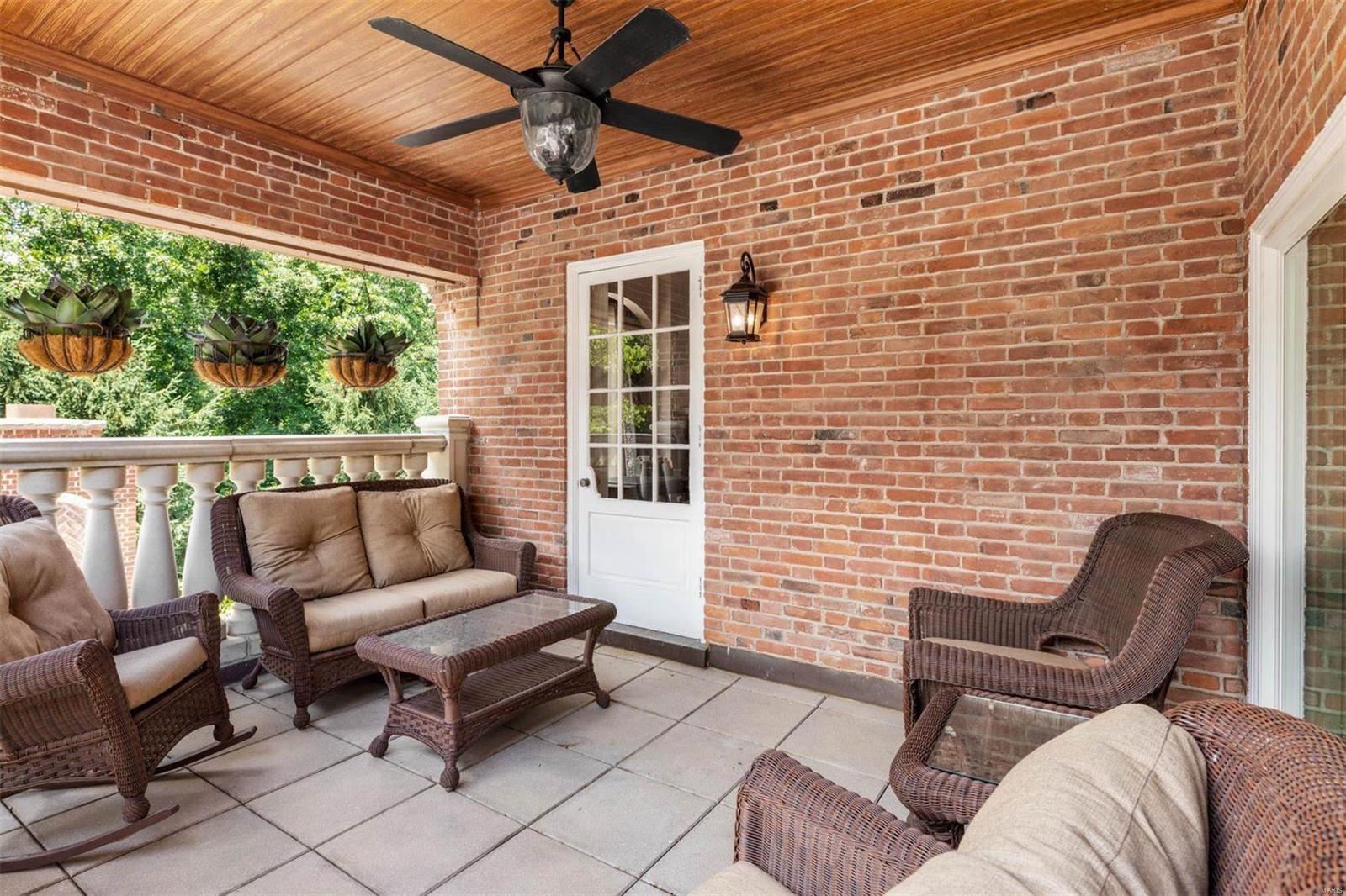 New St Louis Country Club - Residential