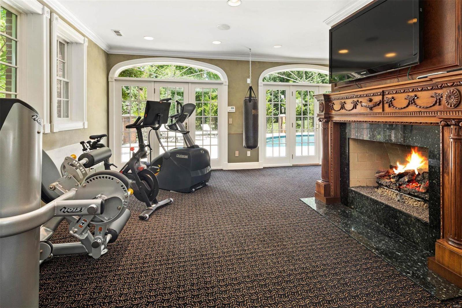 New St Louis Country Club - Residential