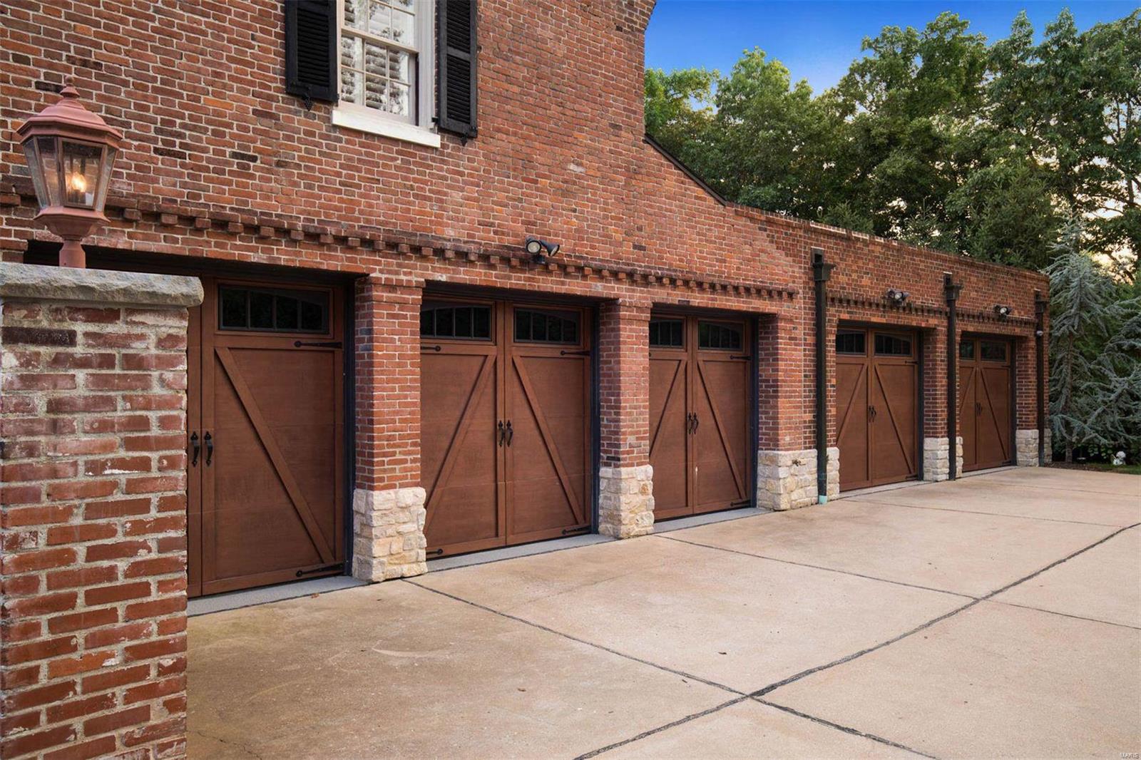 New St Louis Country Club - Residential