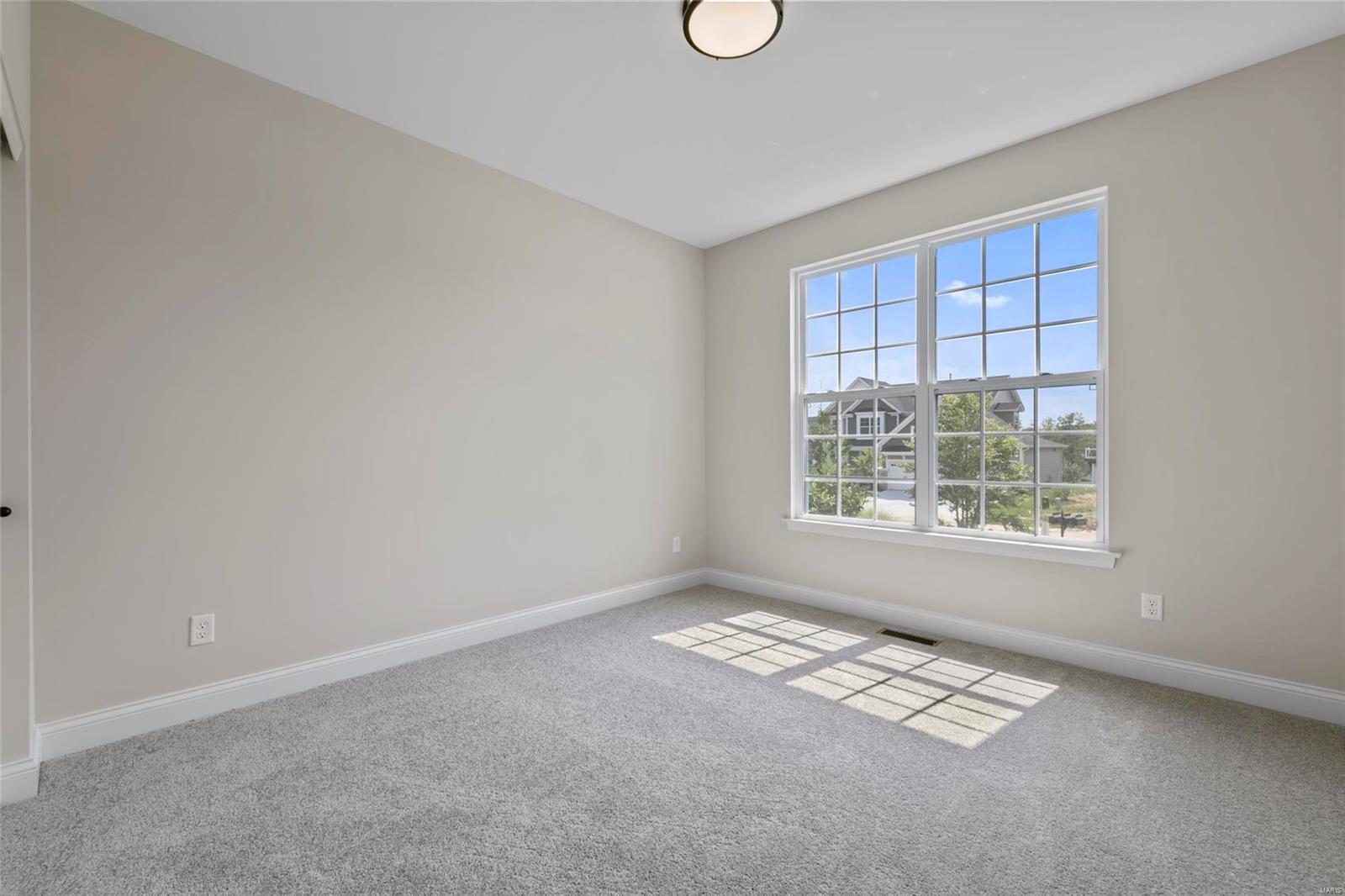 Muirfield Manor - Residential