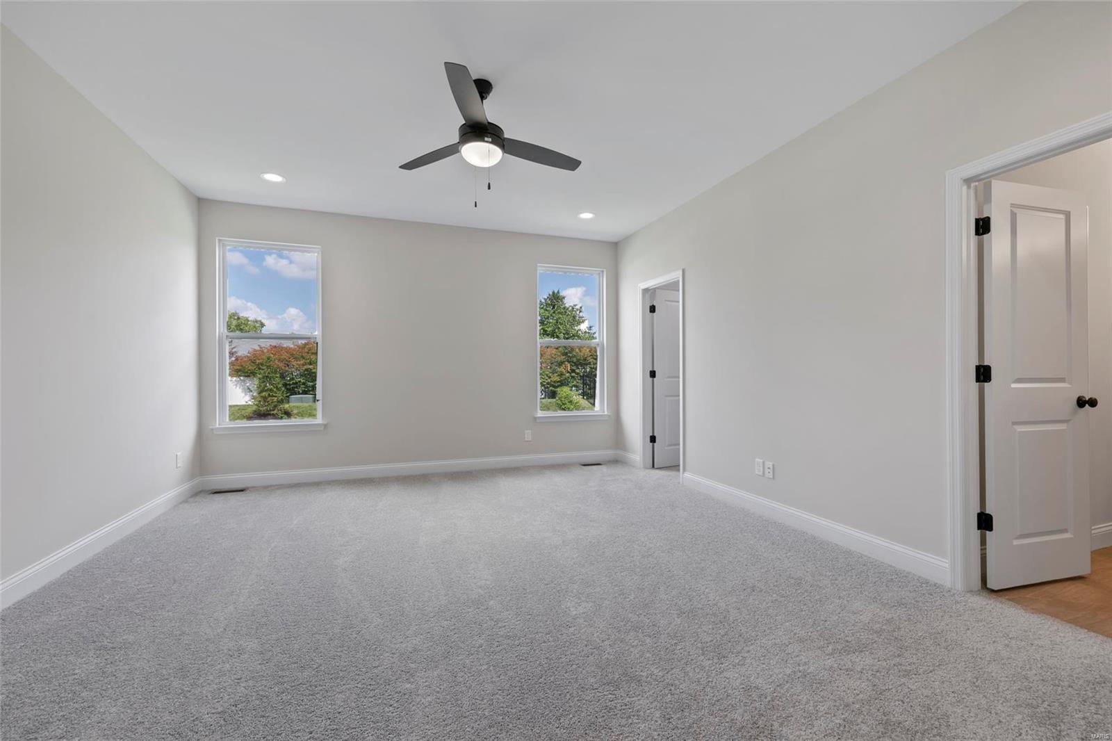 Muirfield Manor - Residential