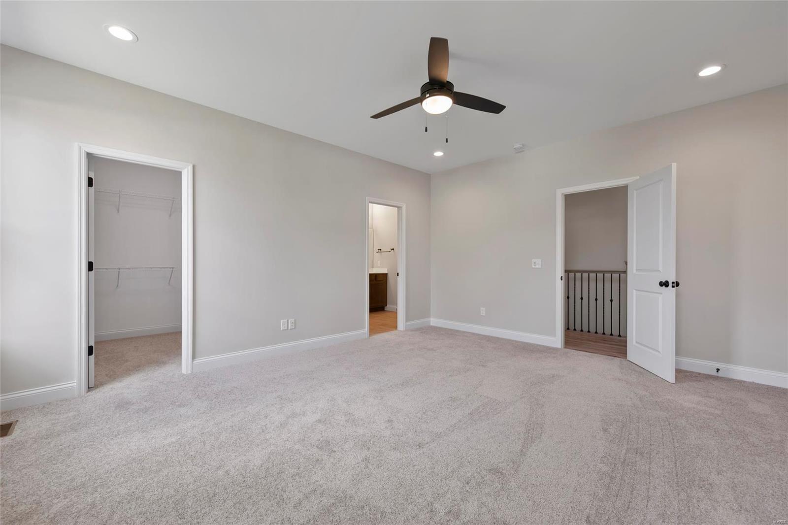 Muirfield Manor - Residential