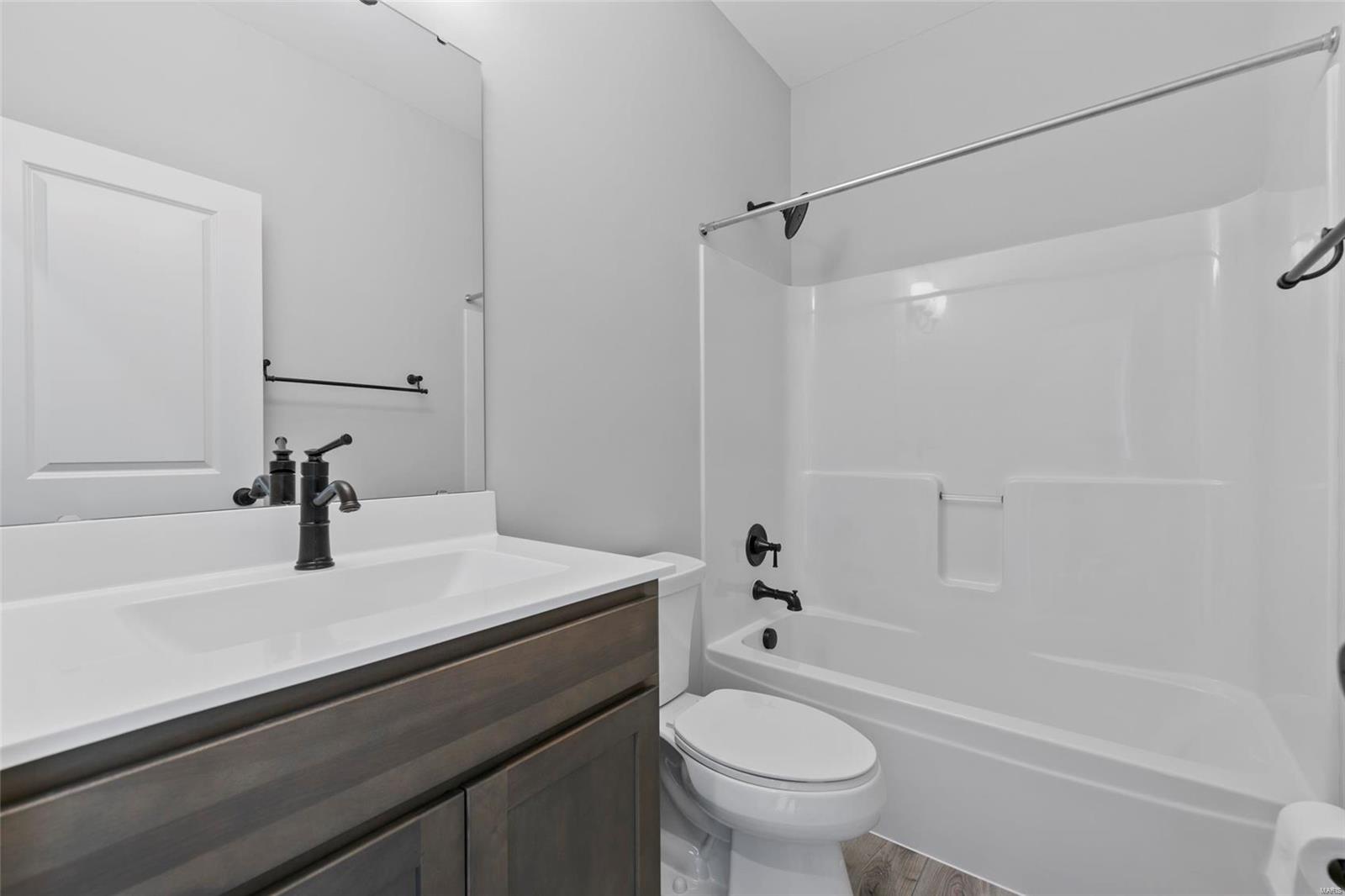 Muirfield Manor - Residential