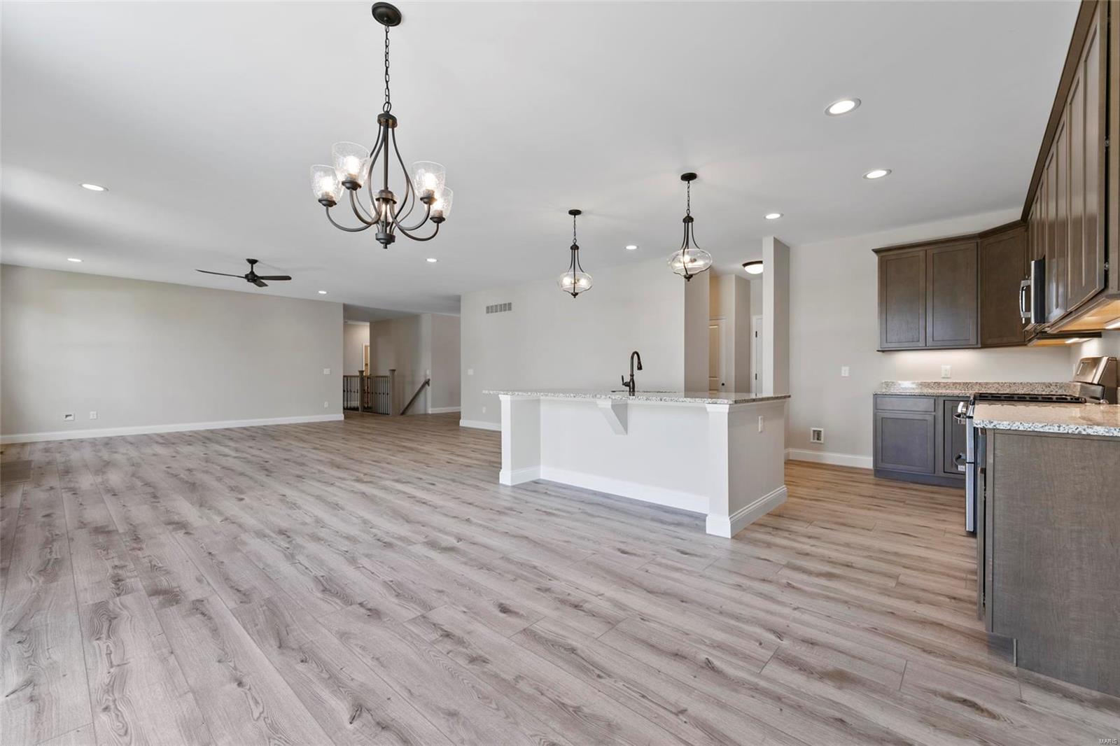 Muirfield Manor - Residential