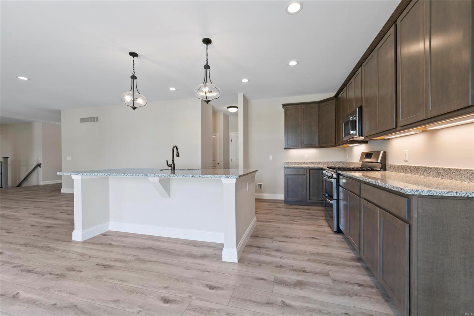Muirfield Manor - Residential