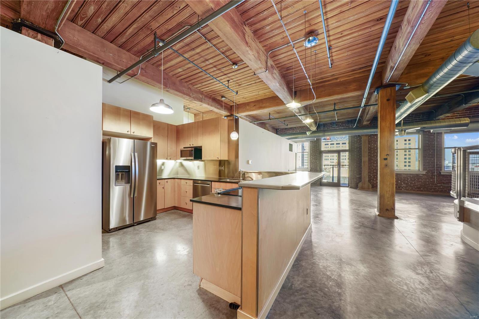 703 N 13th Street 404