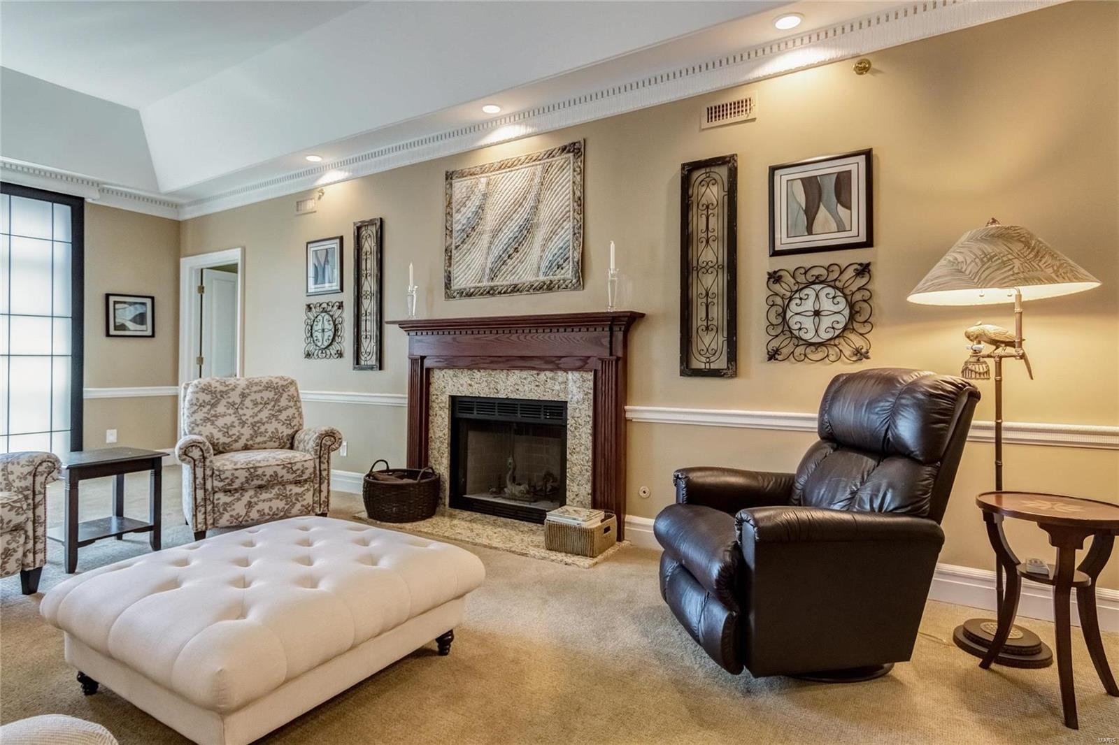 Villas At Golfview Condo - Residential