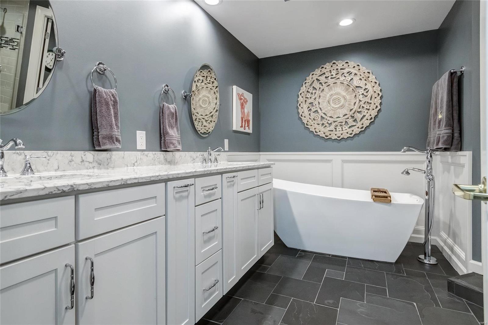 Villas At Golfview Condo - Residential
