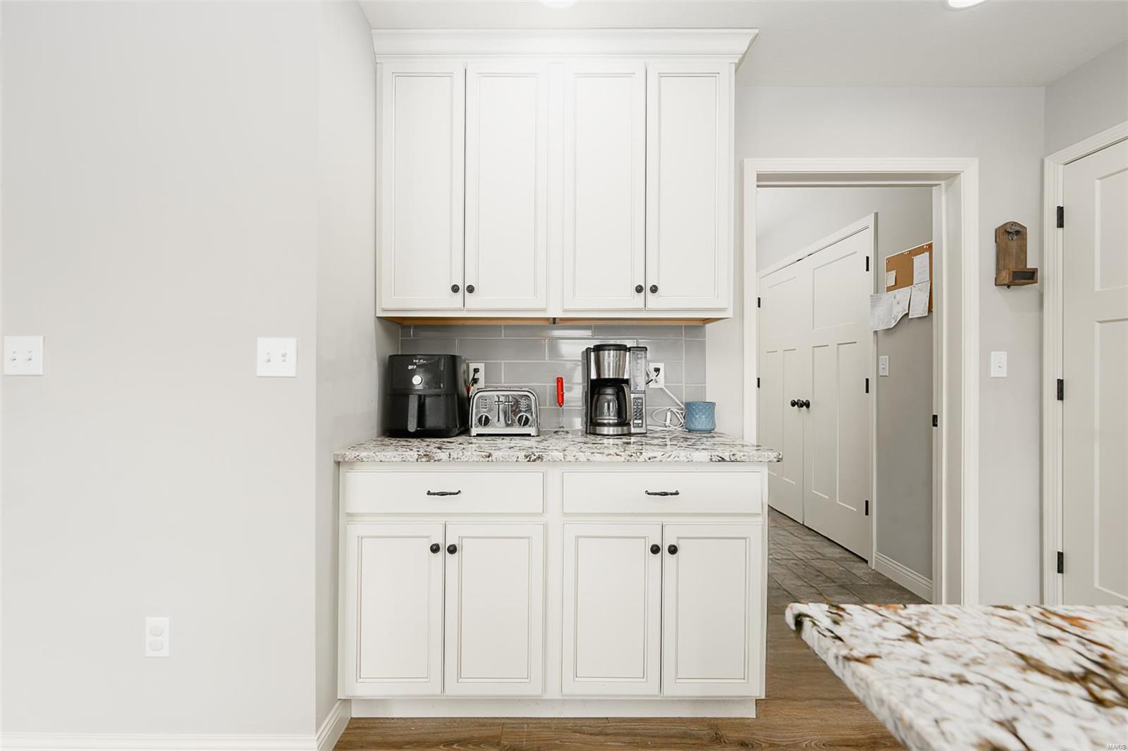 Ashland, Missouri 65010, United States, 3 Bedrooms Bedrooms, ,2 BathroomsBathrooms,Residential,Pending,110764