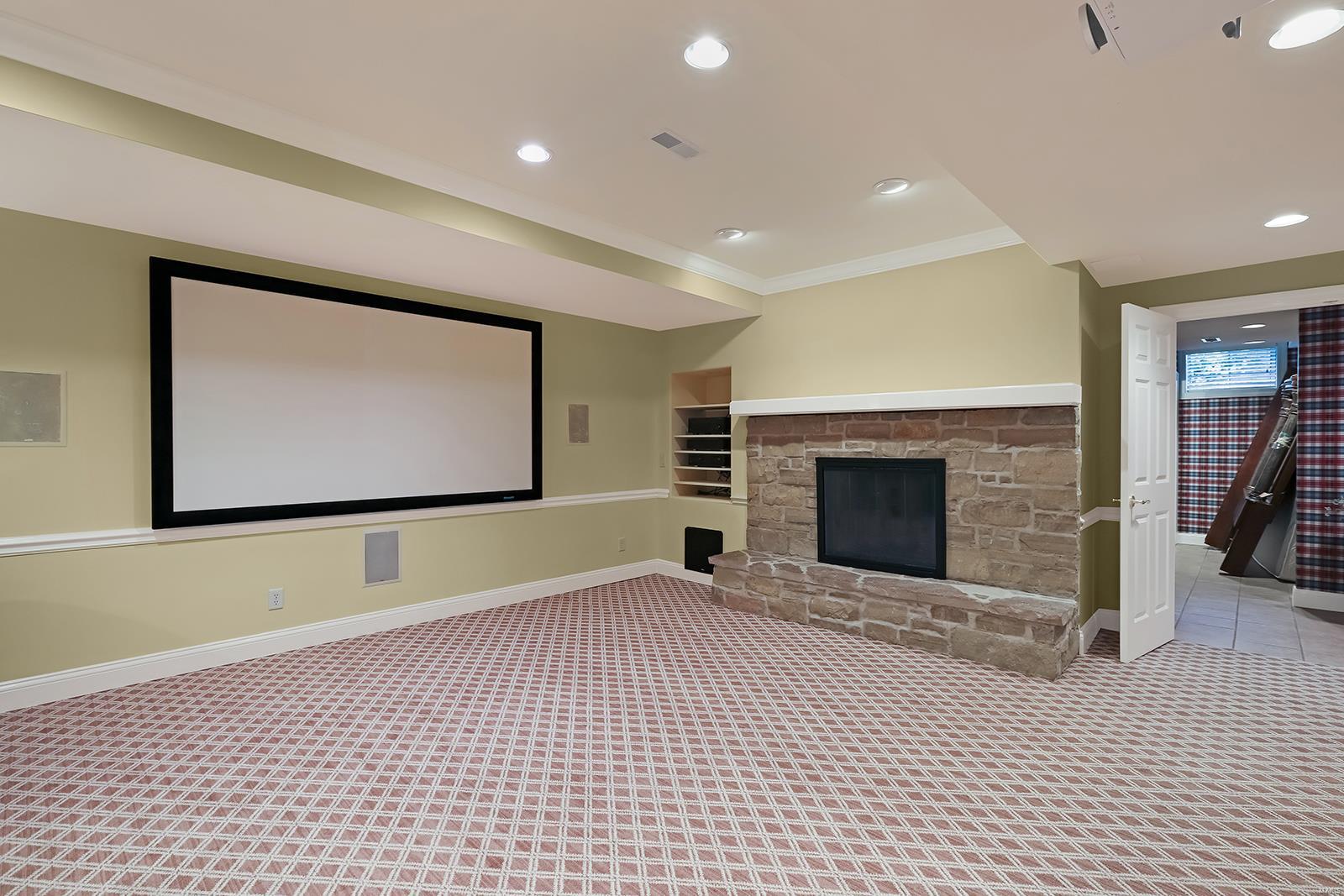 Essex Point - Residential