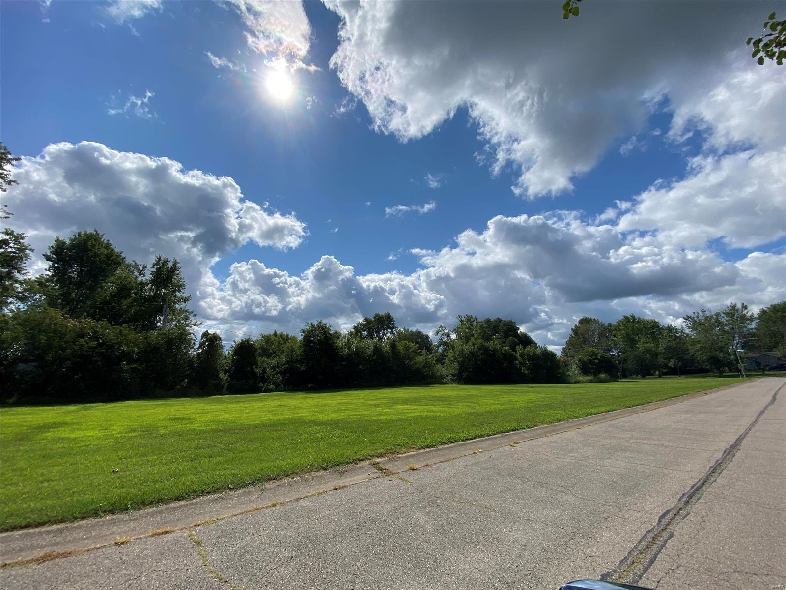 EAST DON ESTATES - Land