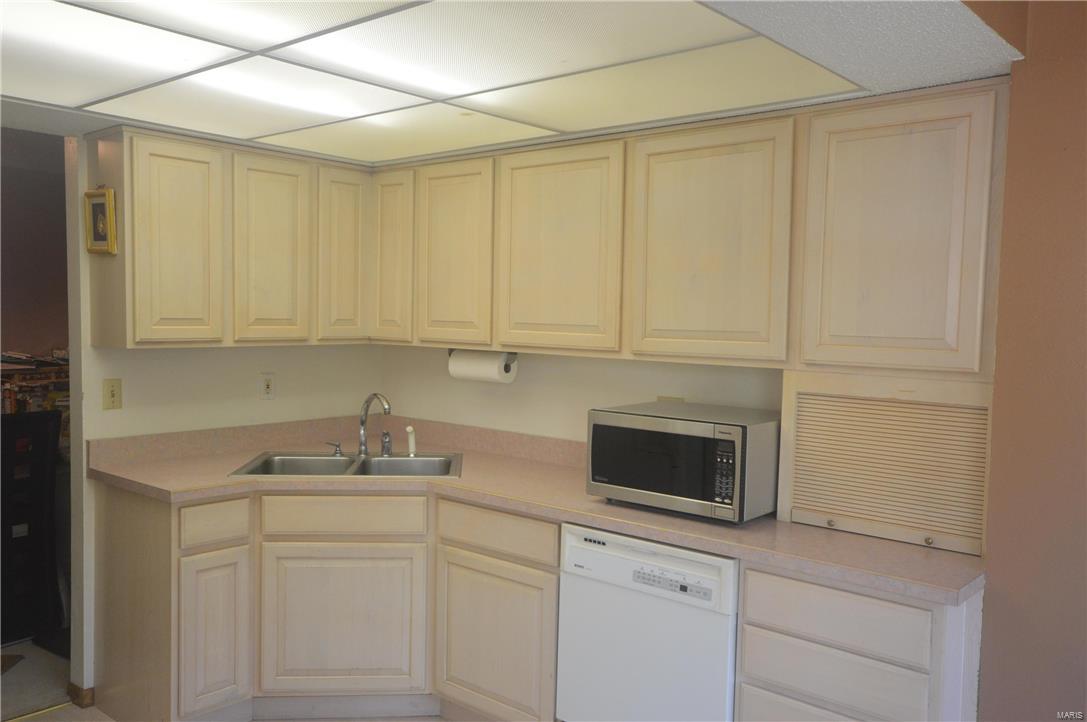 Royal Pines Condo 1 Second - Residential