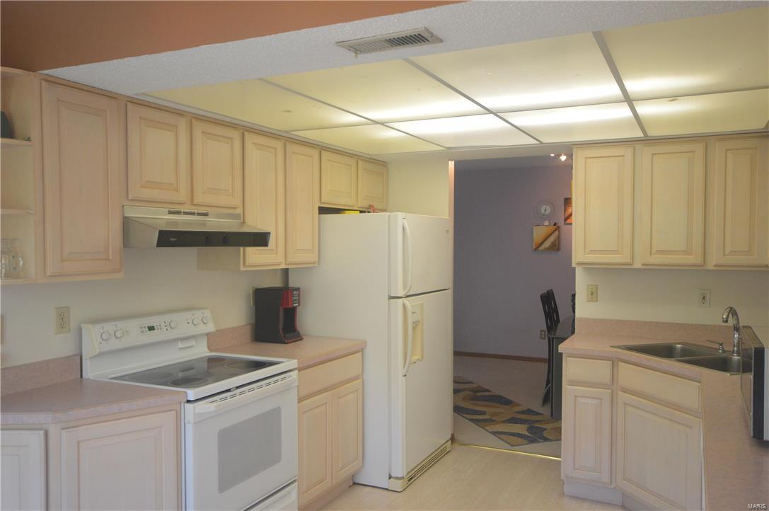 Royal Pines Condo 1 Second - Residential